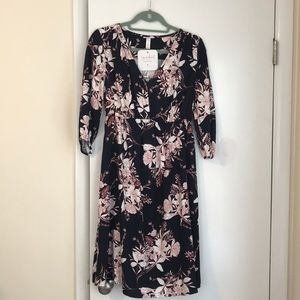 Ingrid & Isabel Maternity Dress